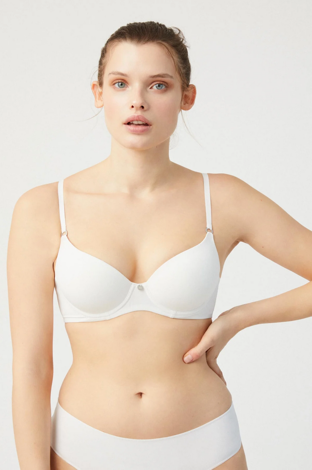 Sutiã com enchimento copas B - cor branco