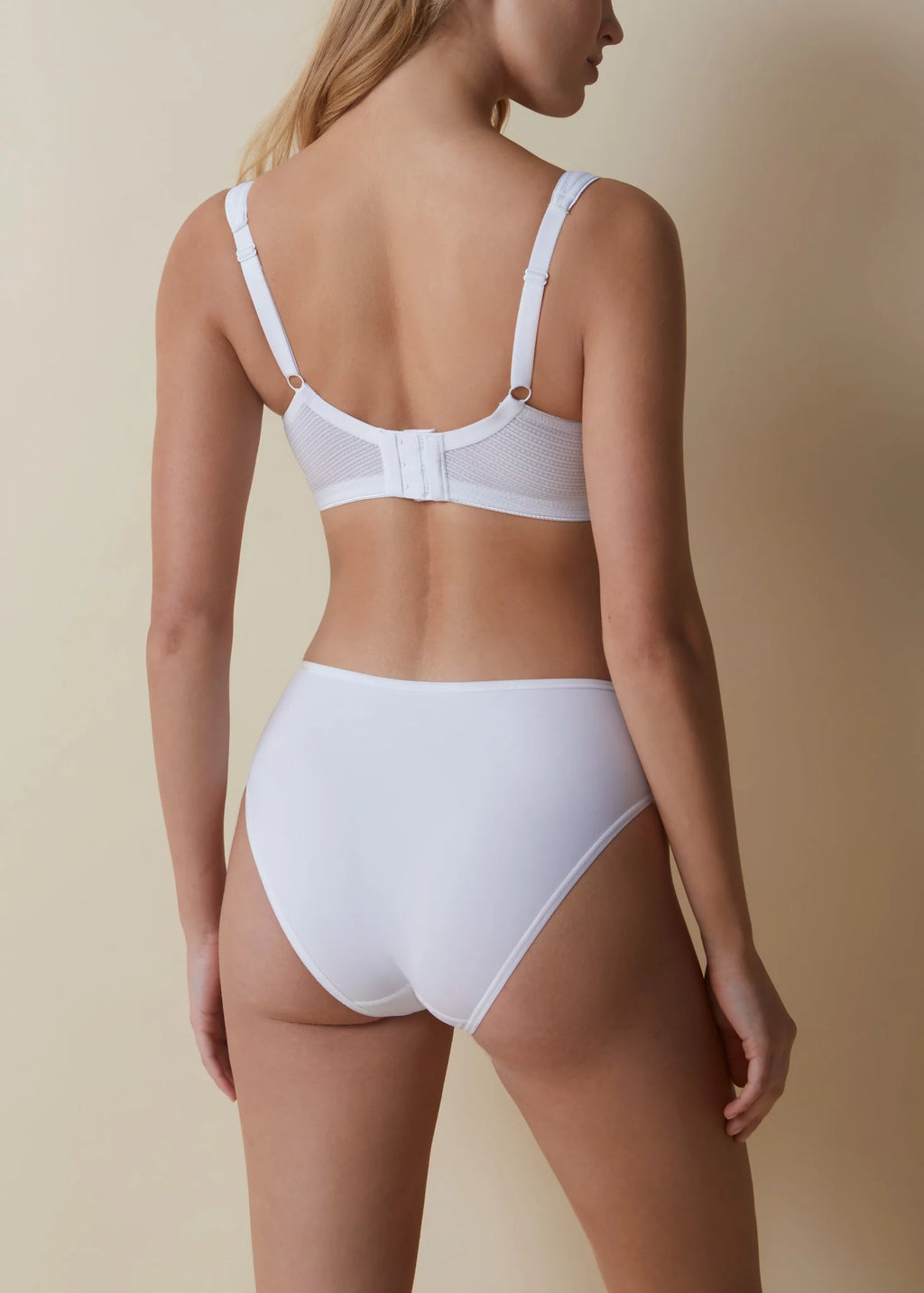 Sutiã sem recheio copas C Bege